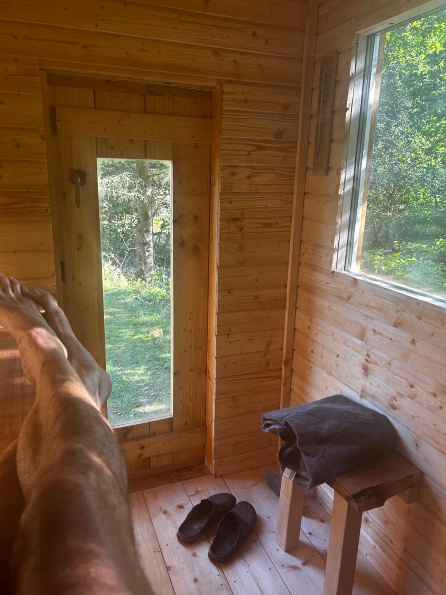 Farm Stay Happy Dogs Ranch Veberöd Esterno foto